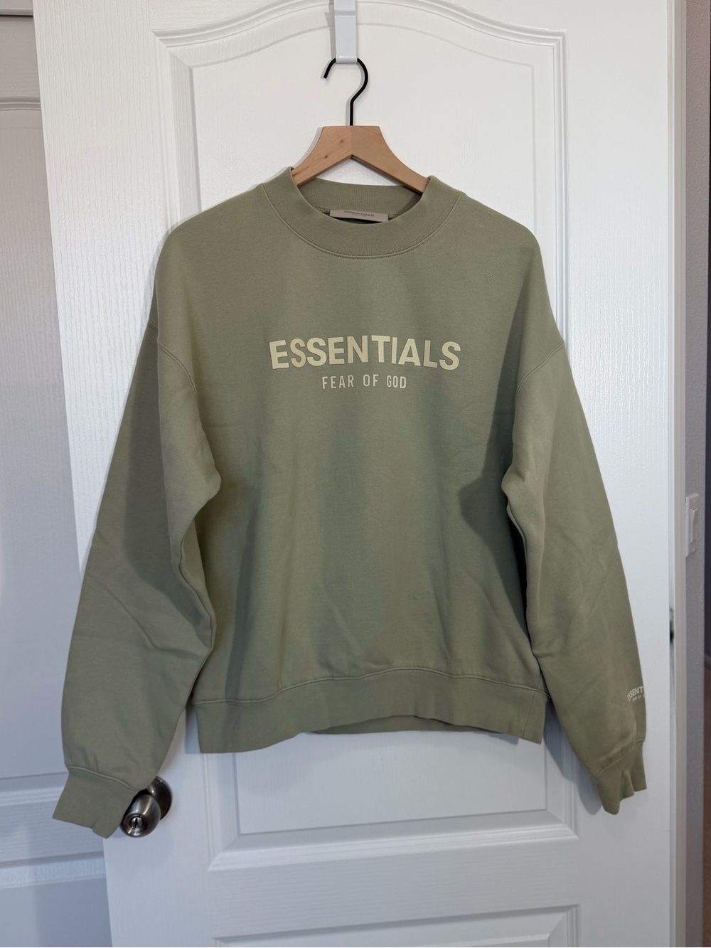 Fear Of God Essentials Sage Green Crewneck Sweater 14/16